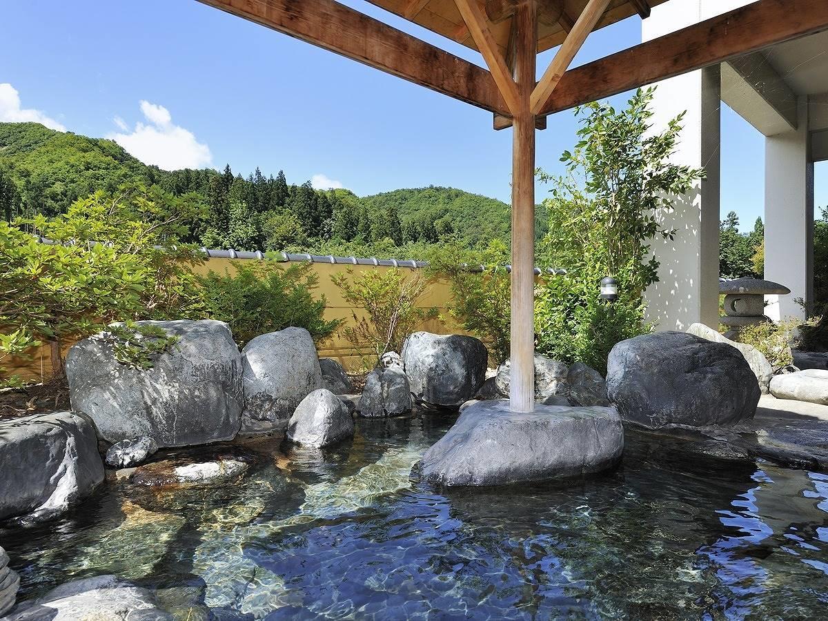 Hotel Yumoto Uonuma Екстер'єр фото